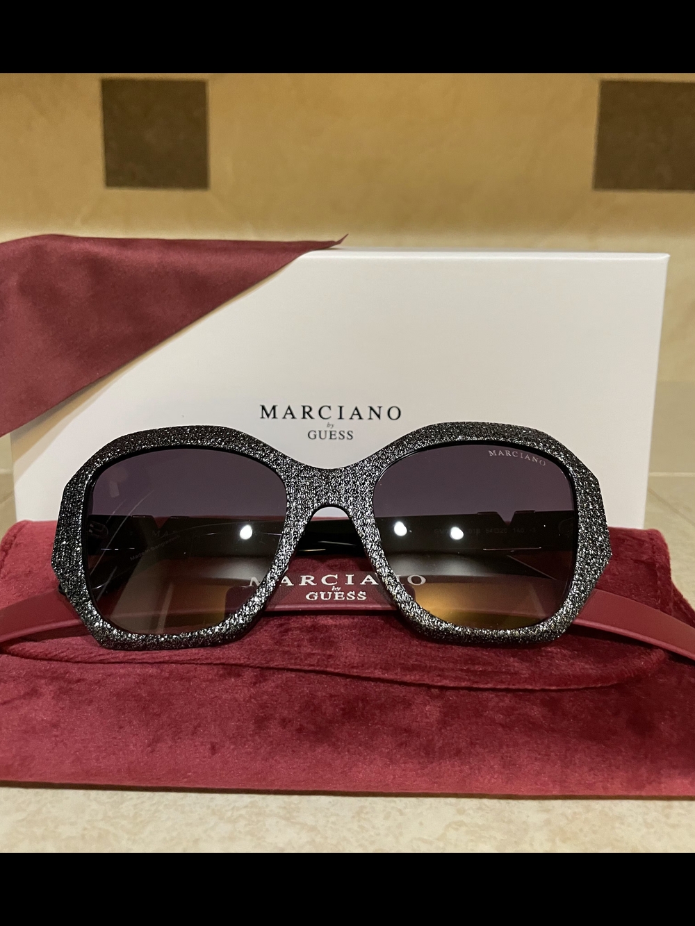 Marciano by Guess GM00007 Glitter Oversized Sunglasses Black